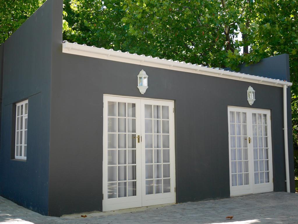 The Garden Shed Guest House Wellington Exteriör bild